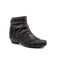 Ziera Women's Camryn Boots in black leather - women's shoe - detail view