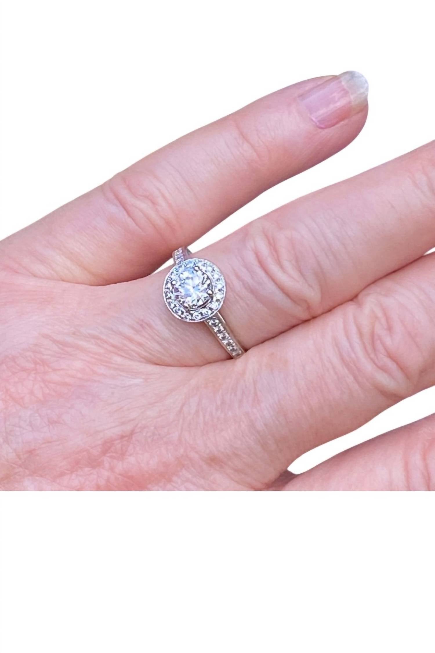 Allyanna Gifts - Women's Round Moissanite With Halo Ring