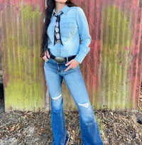 Justin Marianne Denim Pearl Snap Shirt in blue - women's shirt - detail view