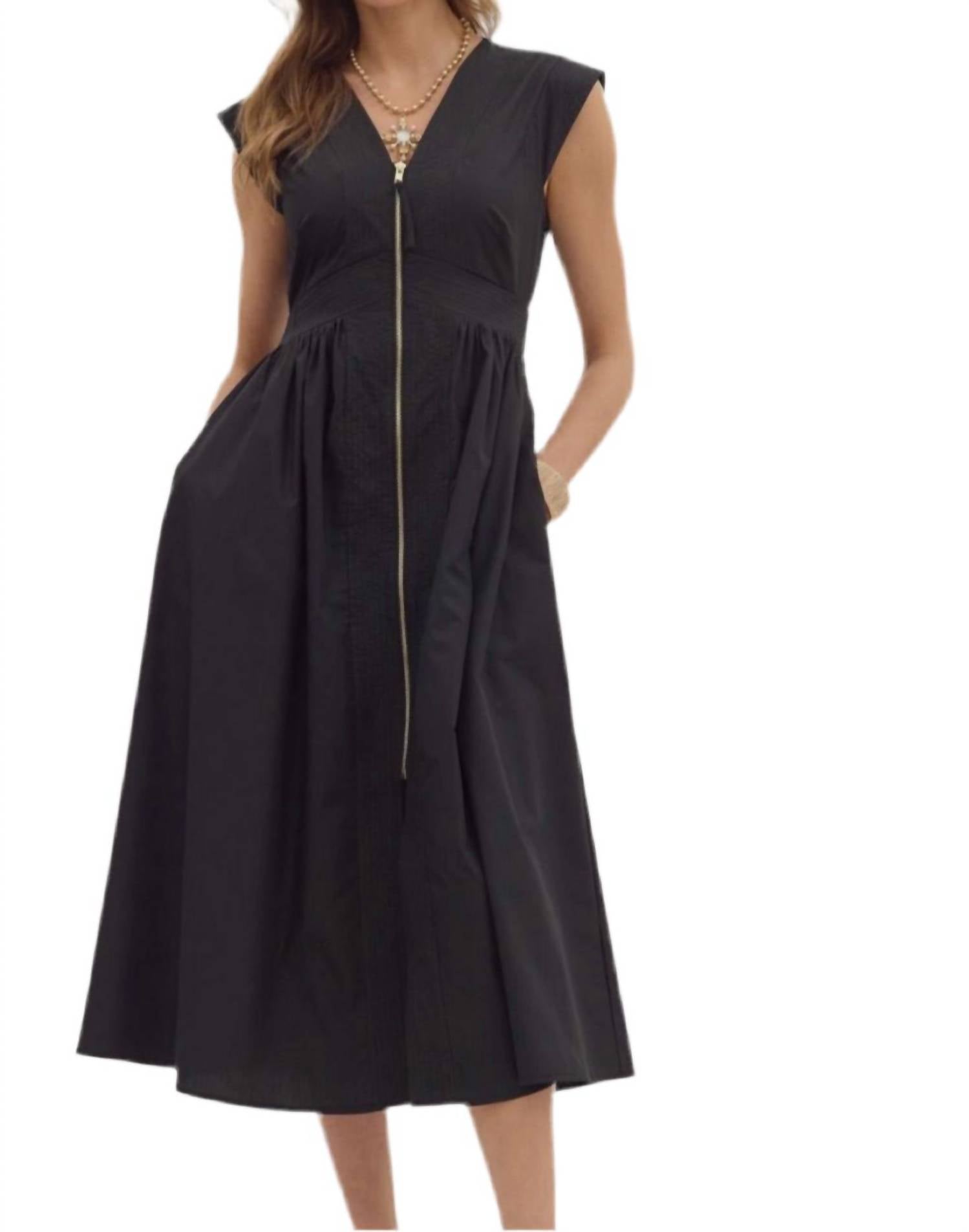 Entro - Effortless Luxe Midi Dress