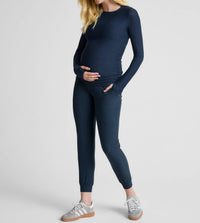 Beyond Yoga - Featherweight Count On Me Maternity Crew Pullover