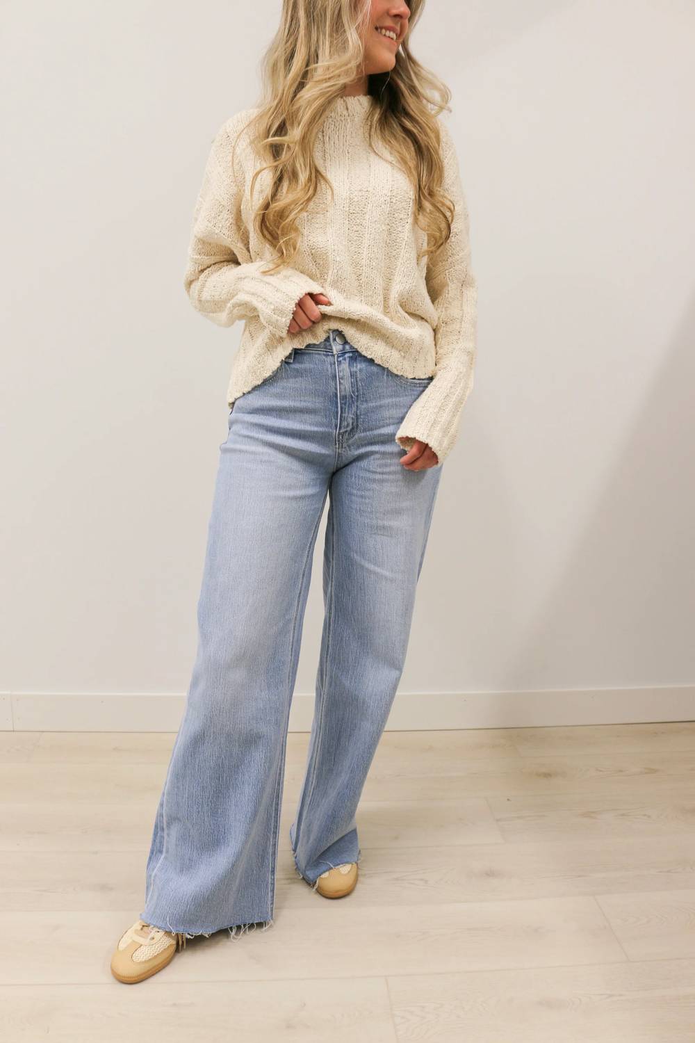 Vervet By Flying Monkey - Olivia Wide Leg Comfort Stretch Raw Hem Jeans