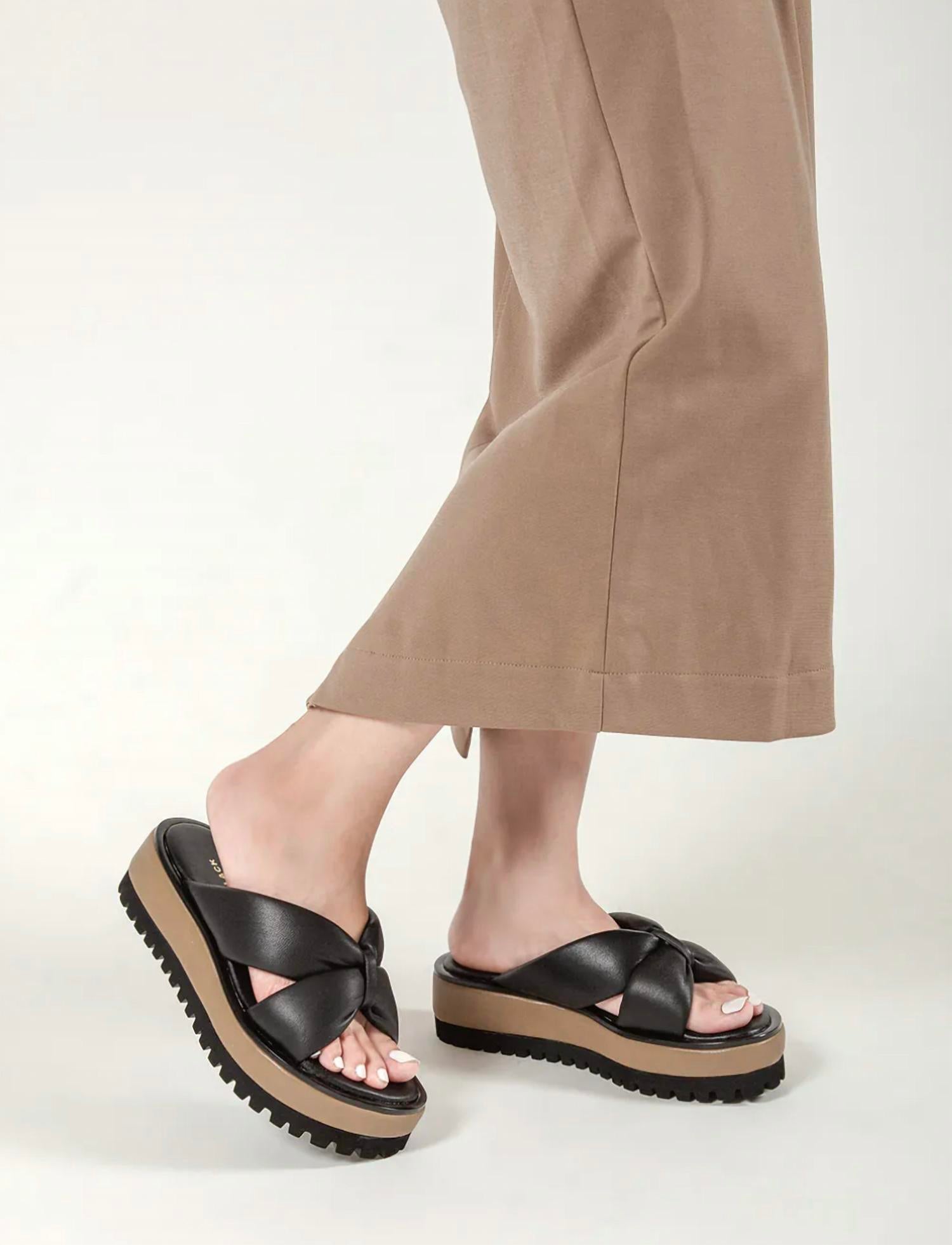 All Black - Women's Geisha Sandals