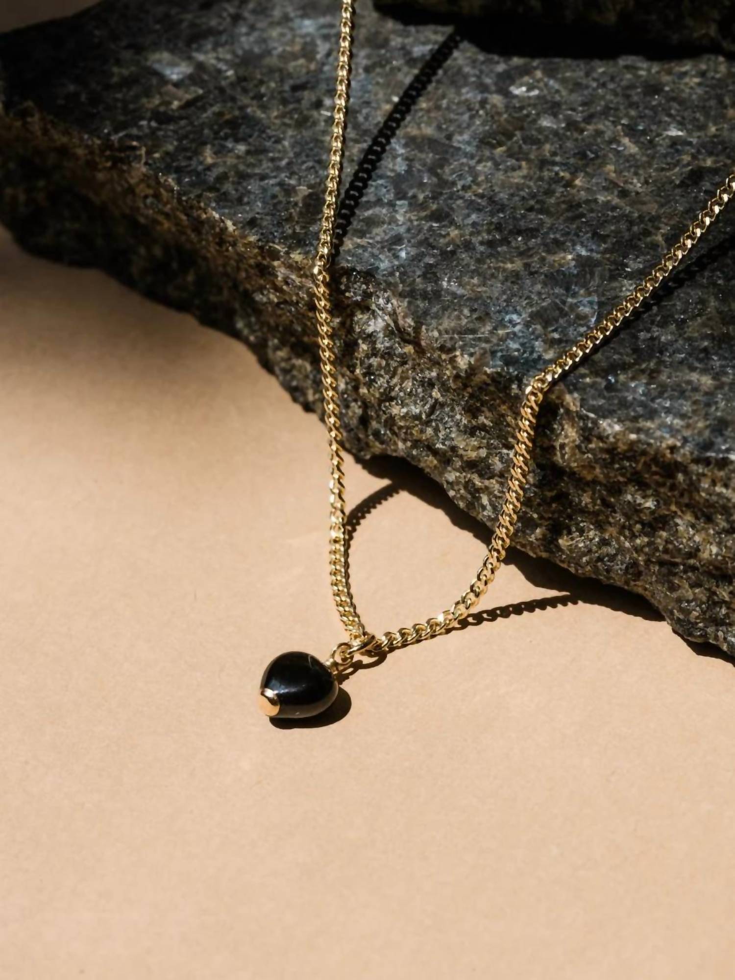 Able - Women's Onyx Heart Pendant Necklace