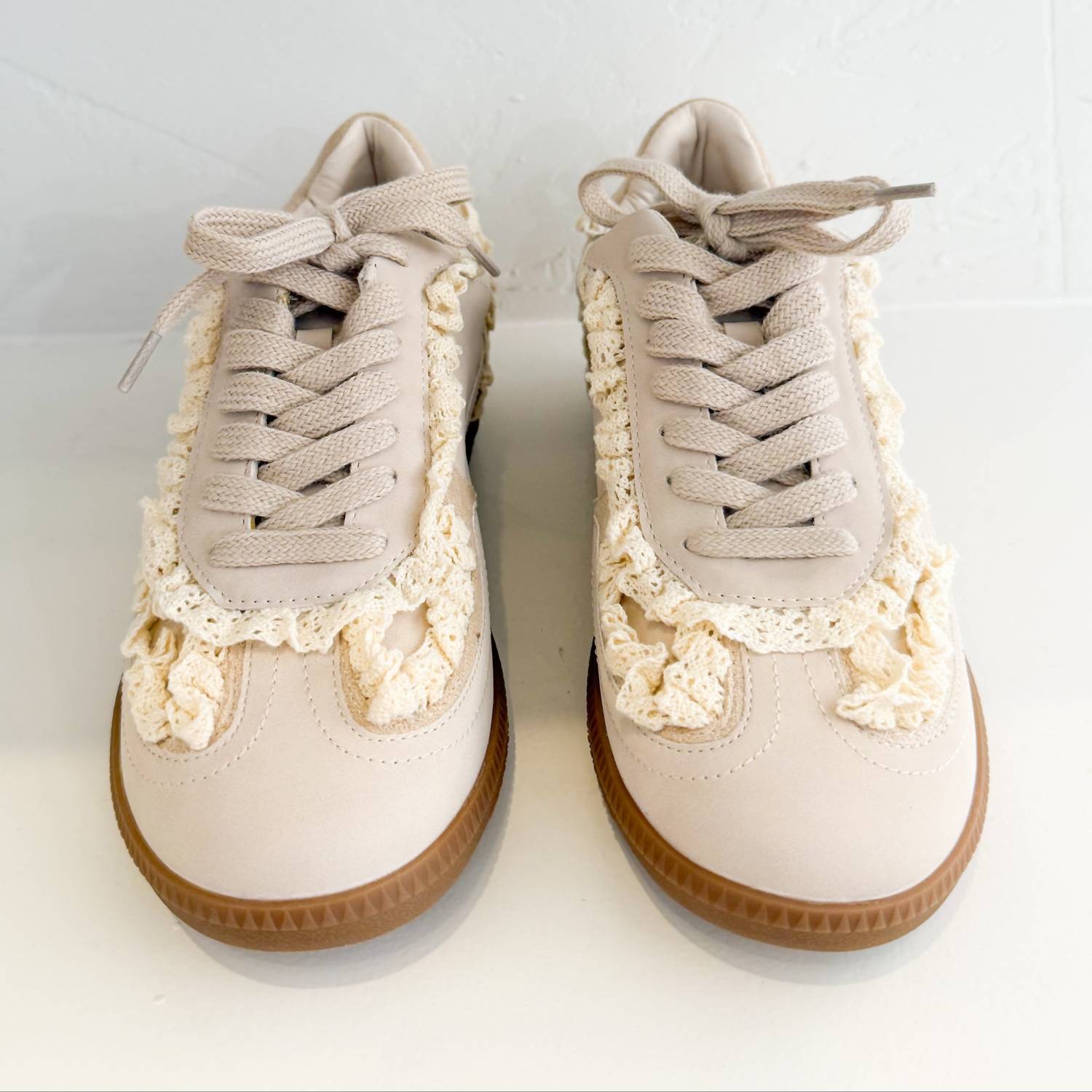 Oasis Society - Women's April Lowcut Sneaker