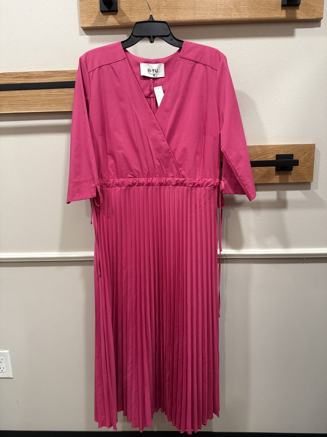 B-Yu - Women's Pleated Three Quarter Dress