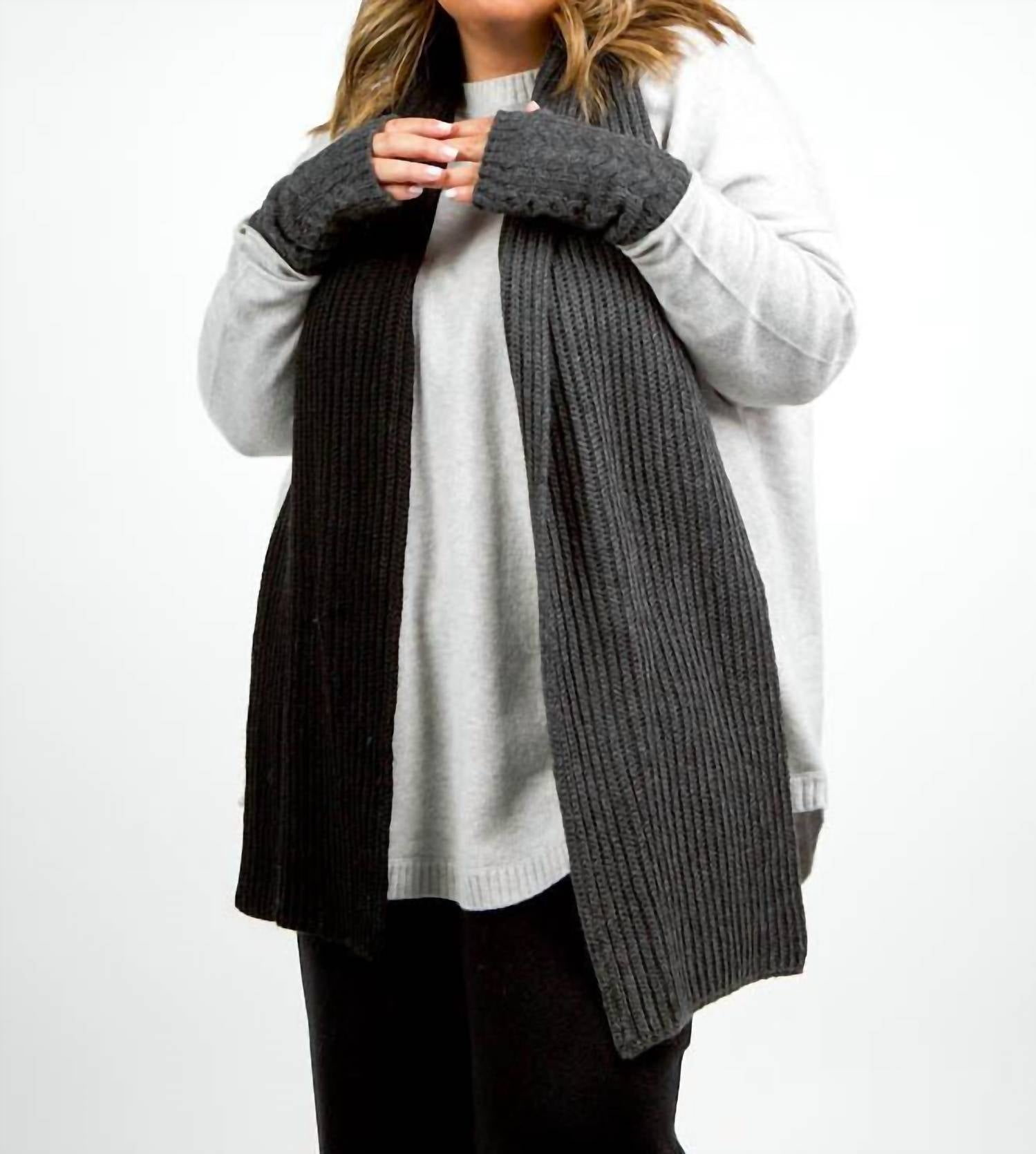 Echo - Ribbed Textured Scarf