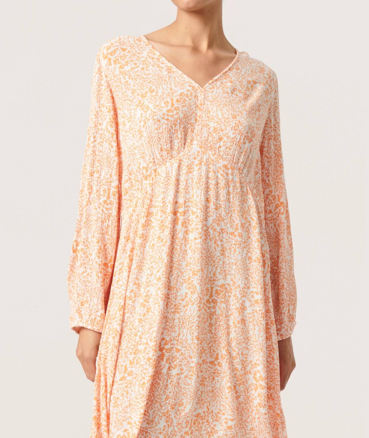 Soaked In Luxury - Zaya Knee-length Long Sleeve Midi Dress