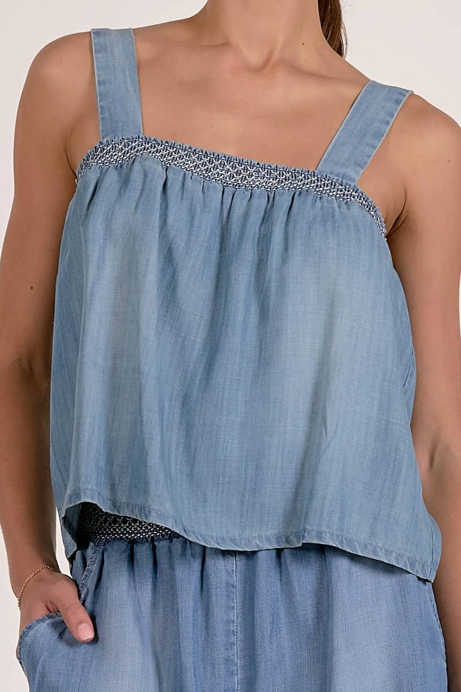 Elan - Flowy Tank Top
