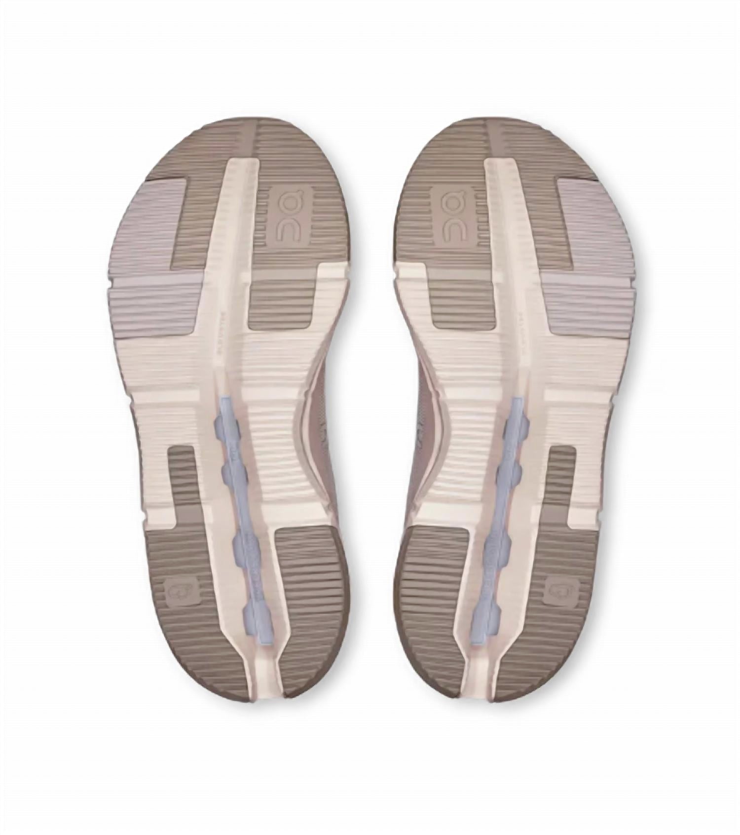 On - Women's Cloudnova Form 2 Sneakers