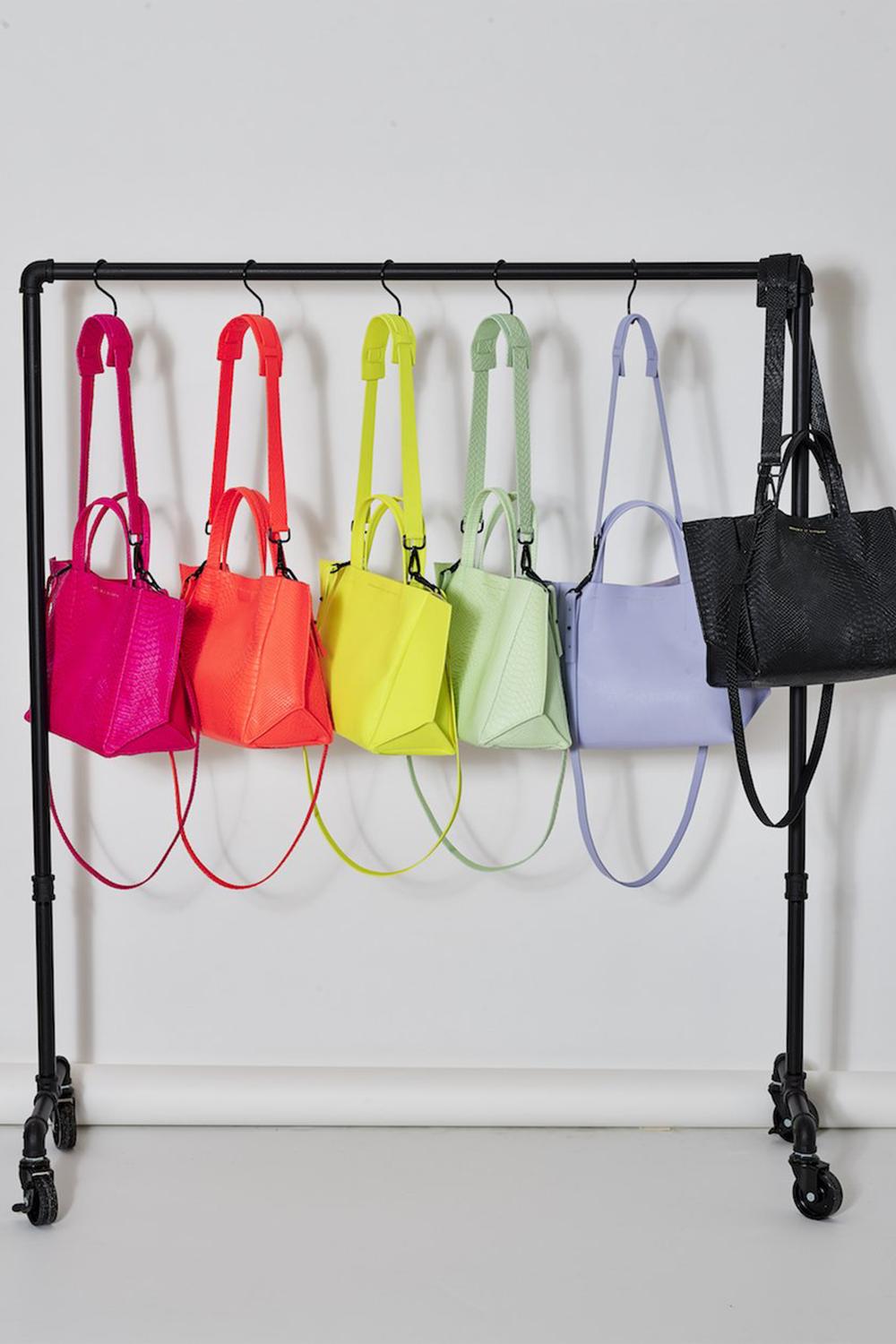 LEATHER SHOULDER STRAP