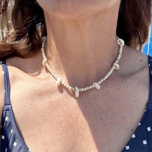 By Lilla - Women's Seashell Beaded Necklace