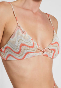 Lou Wavy Cross Top