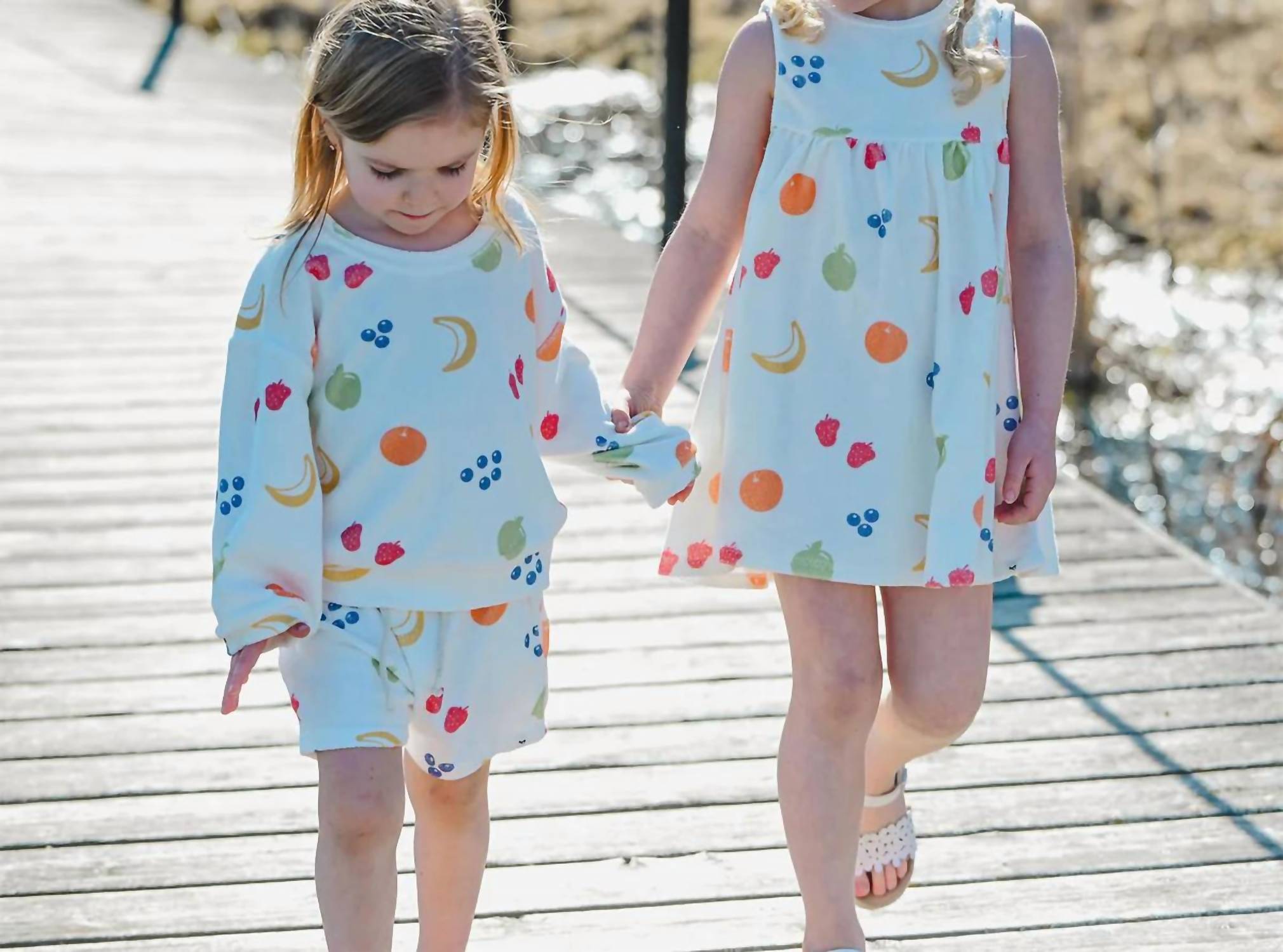 Oh Baby! - Kids Snack Time Fruits Charlie Sweatshirt