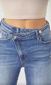 Risen - High Waisted Cross Over Jeans