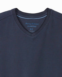 Tommy Bahama - Coastal Crest Islandzone V-neck Shirt
