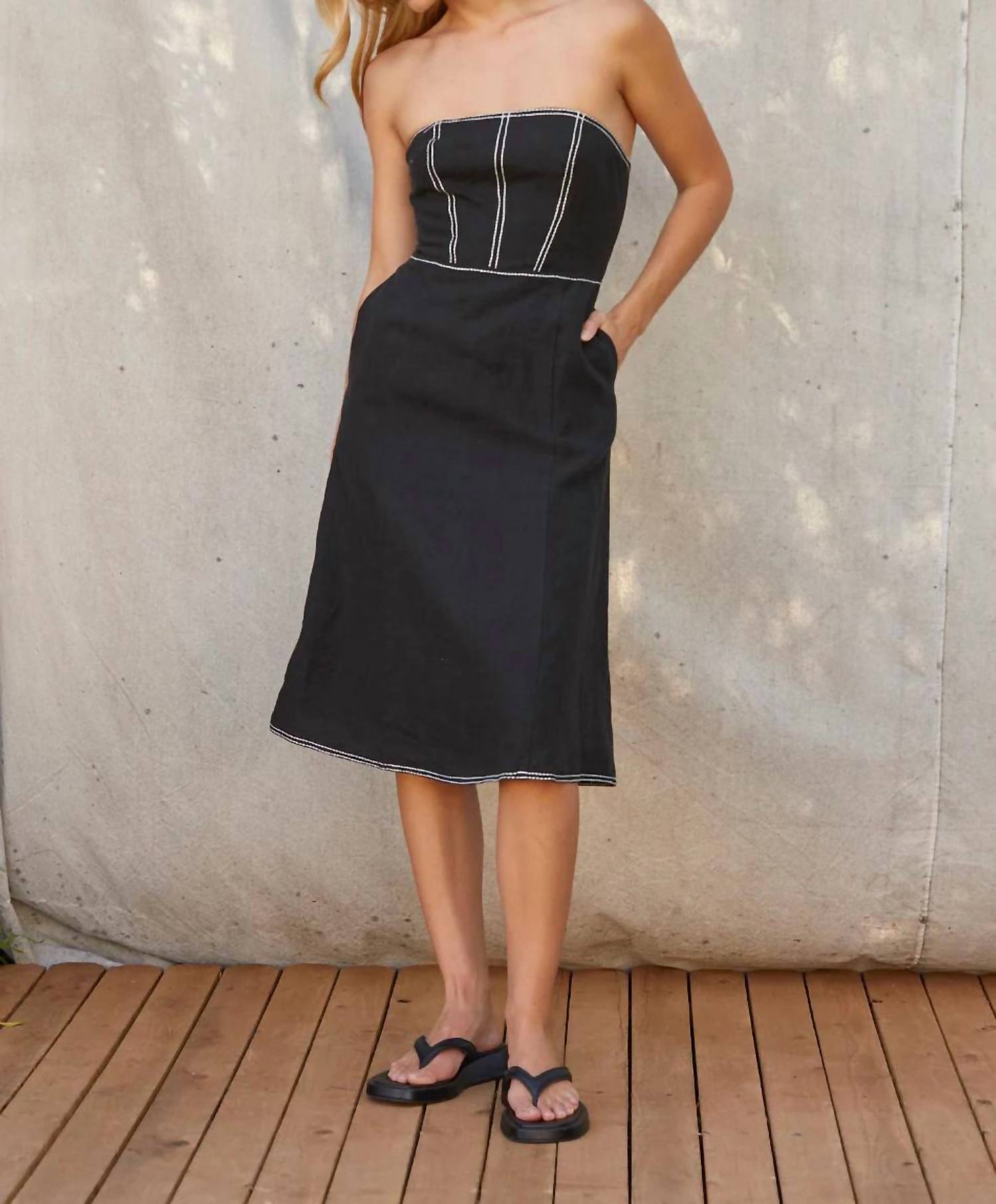 Crescent - Lesli Contrast Stich Midi Dress