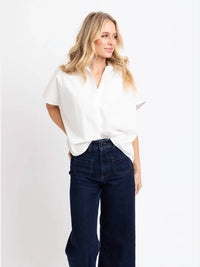 Karlie - Poplin V-neck Top