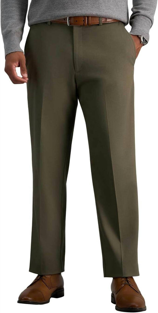 Haggar - Men's Classic Fit Pleat Front Casual Pant