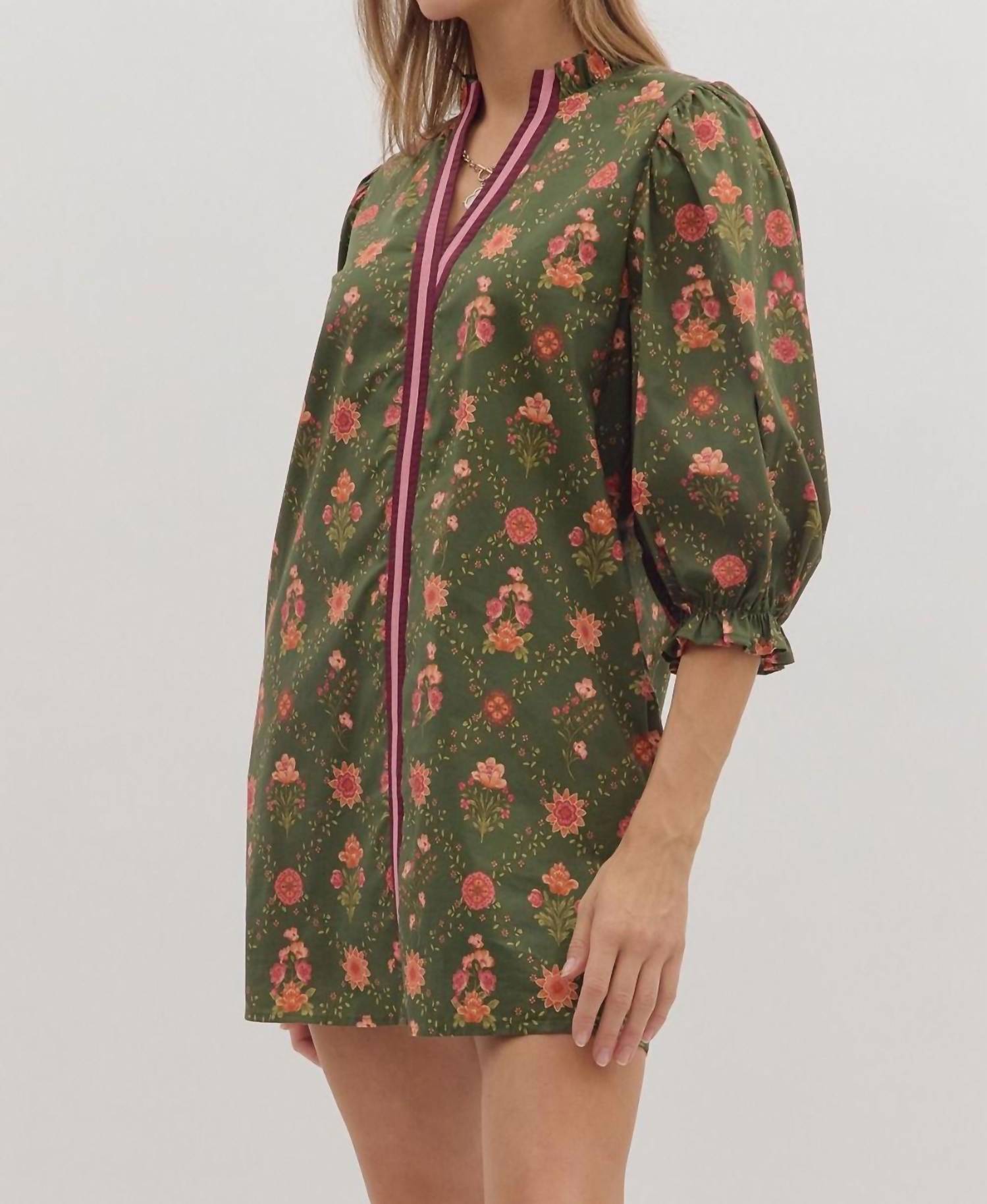 Entro - Floral Print 3/4 Sleeve Dress With Contrast Trim