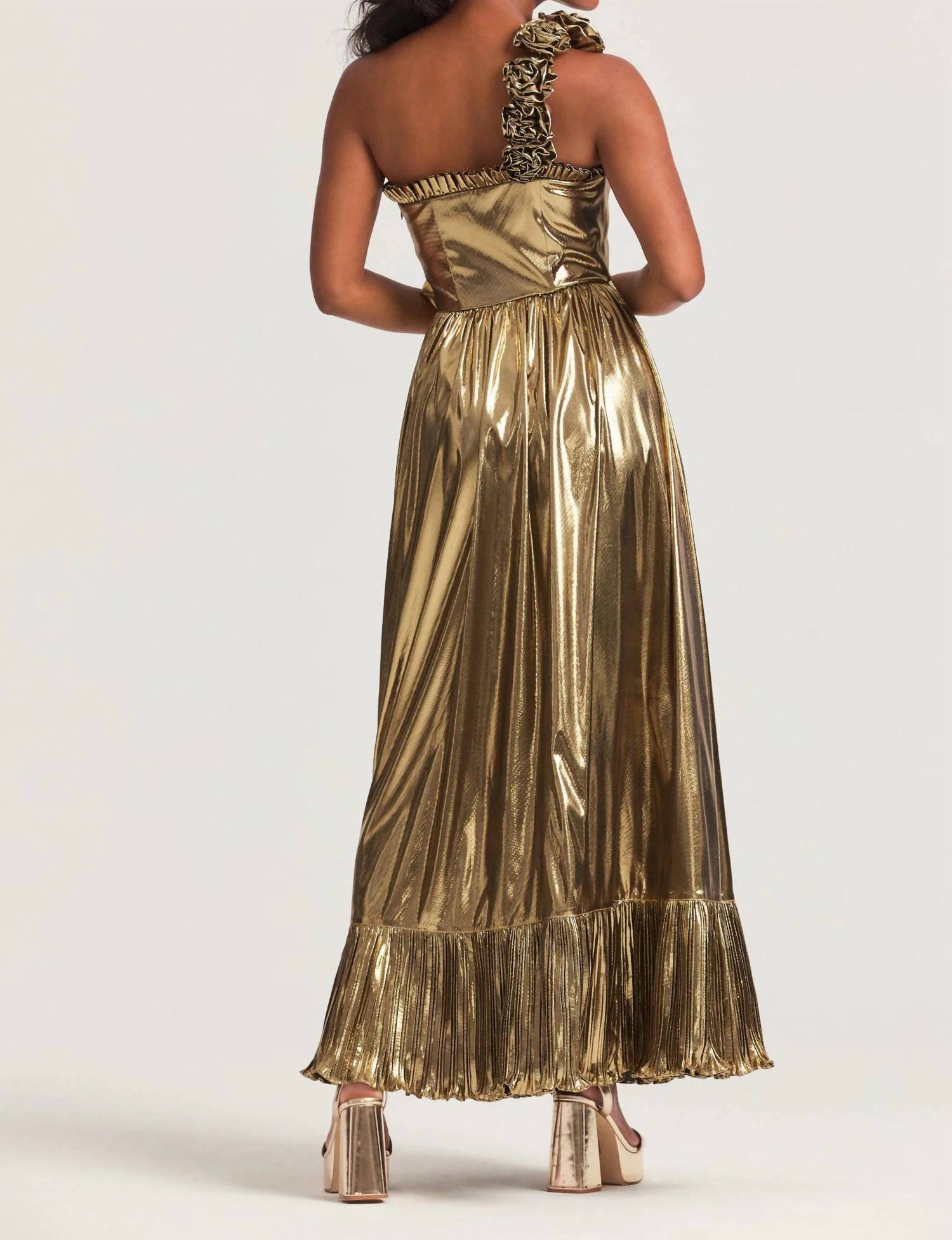Fazal Gown