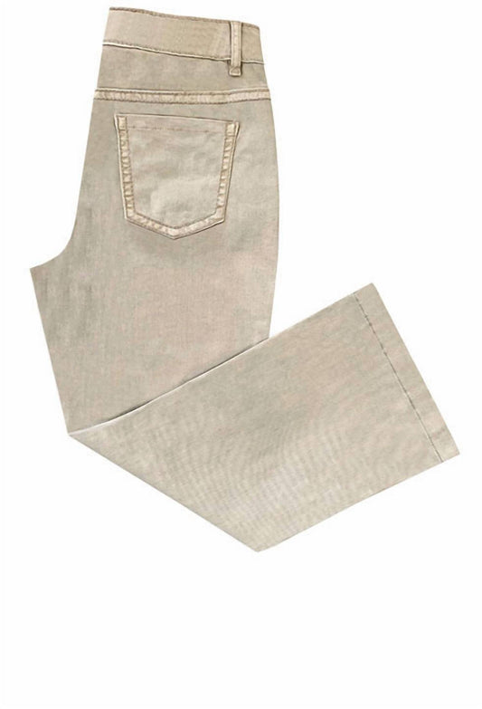 Ethyl - Women's Flare Capri Pants With Buttons