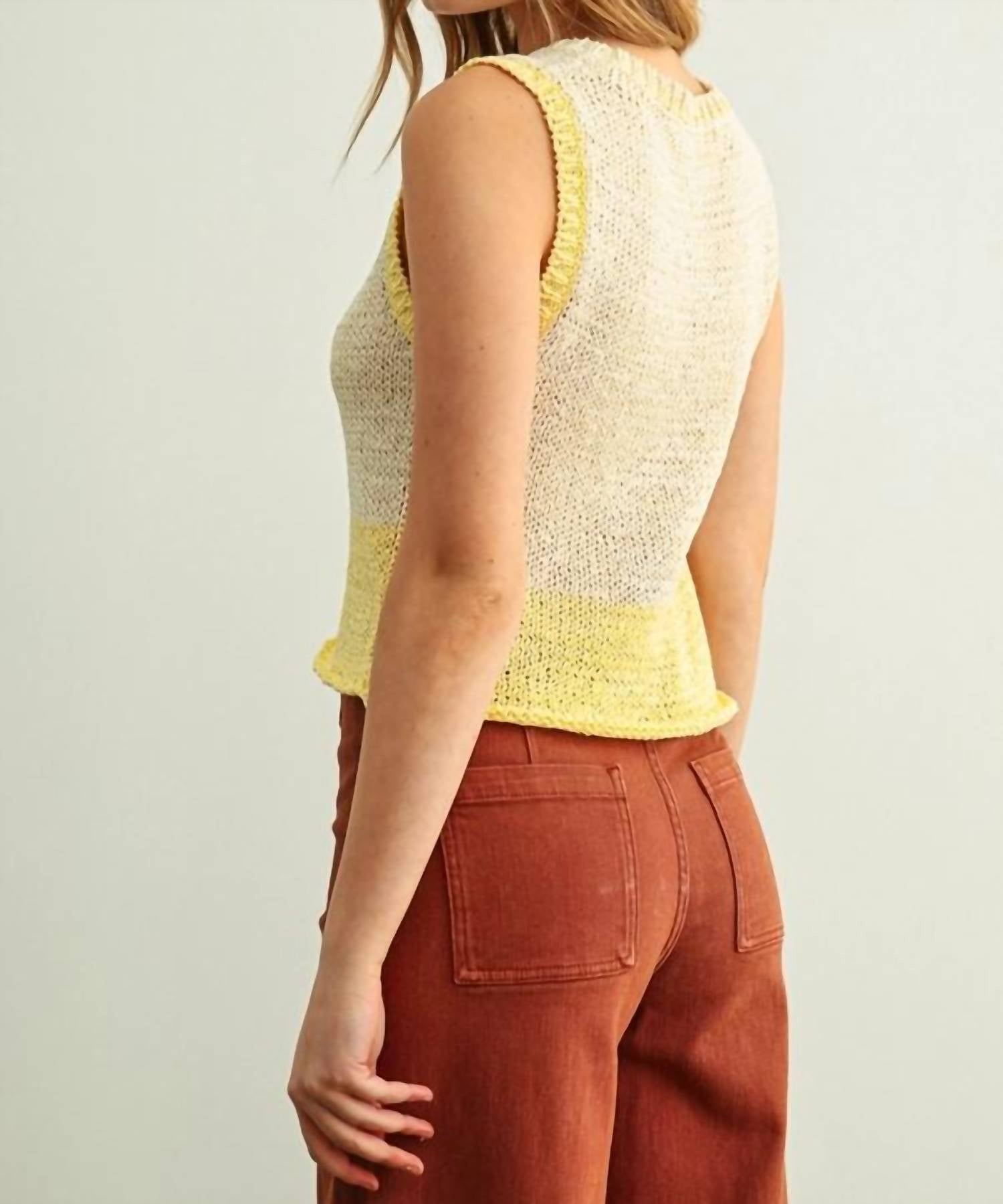 Miou Muse - Color Blocked Sleeveless Knitted Top