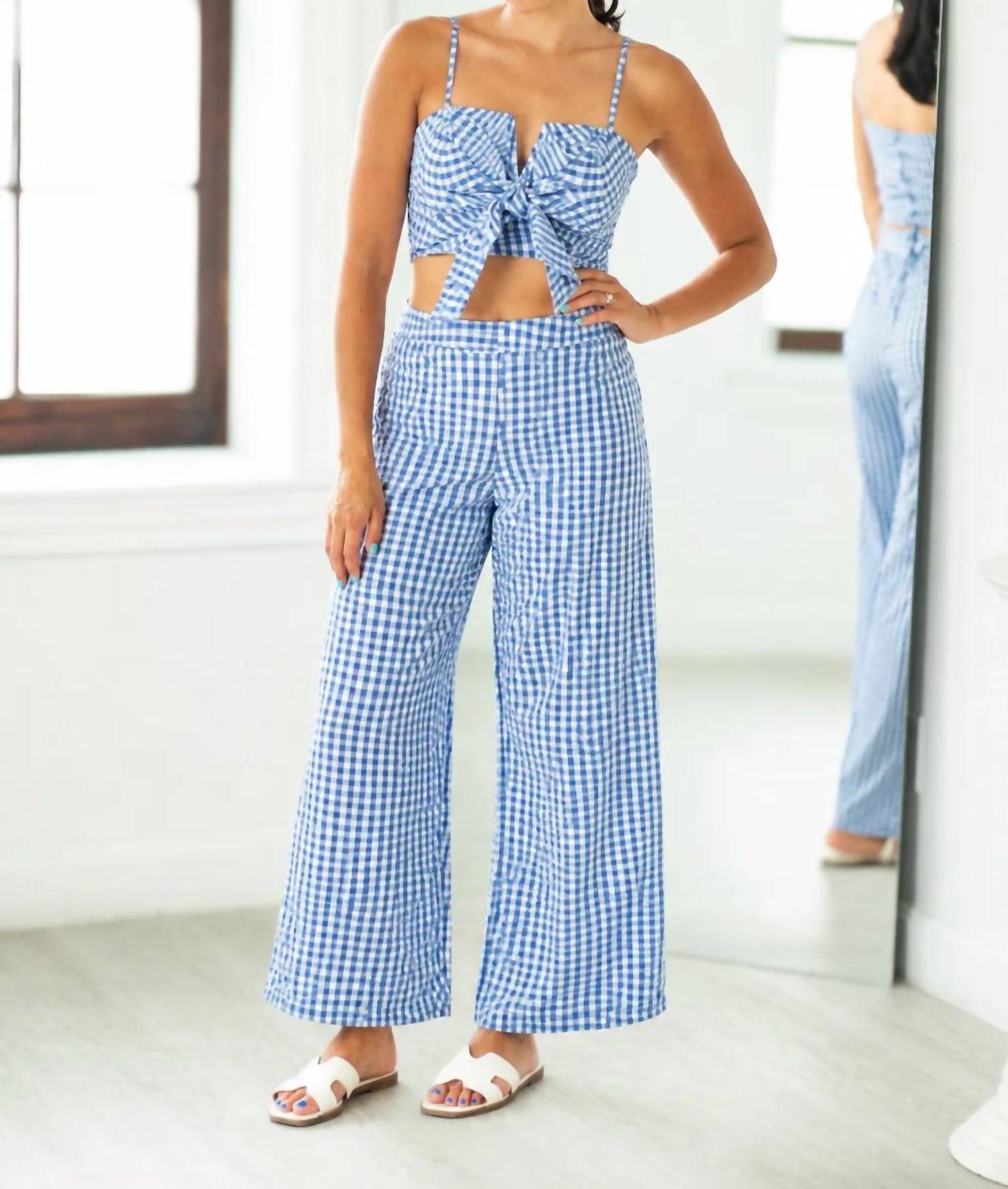 2.7 August Apparel - Check Set