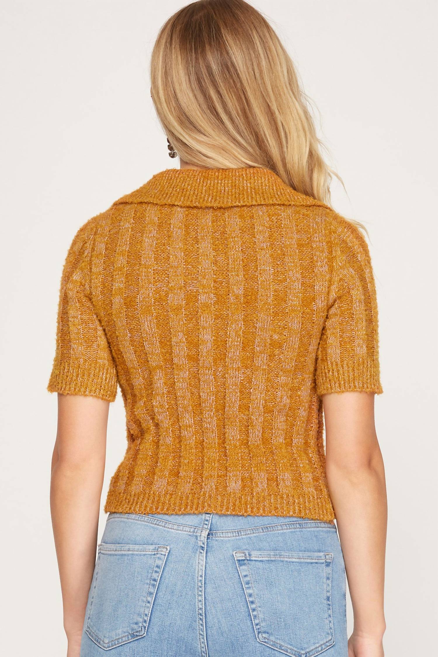 She + Sky - Collared Short Sleeves Cropped Knit Top