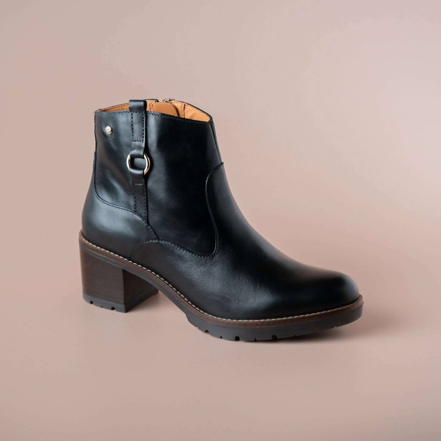 Pikolinos - Women's Llanes Ankle Boots