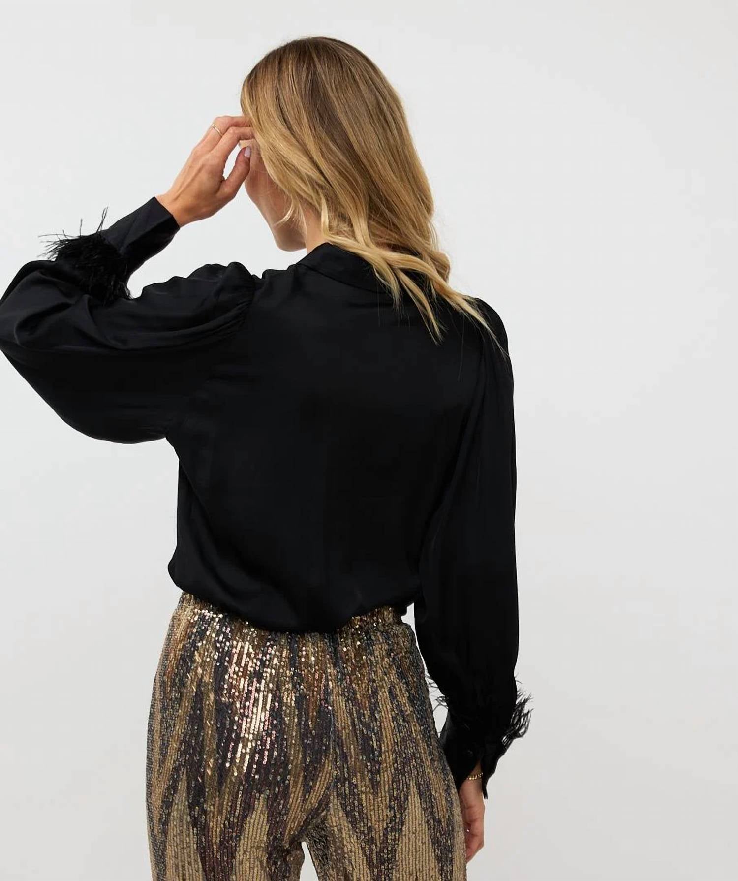 Esqualo - Briet Basic Satin Feathers Blouse