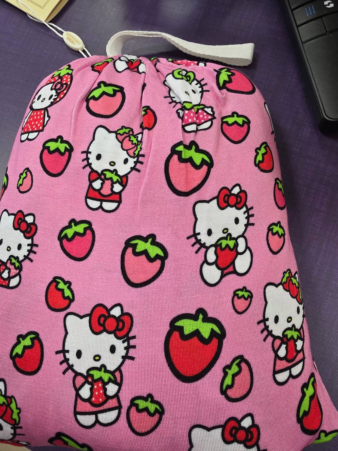 Charlies Project - Girl's Hello Cutie Strawberry Crib Sheet