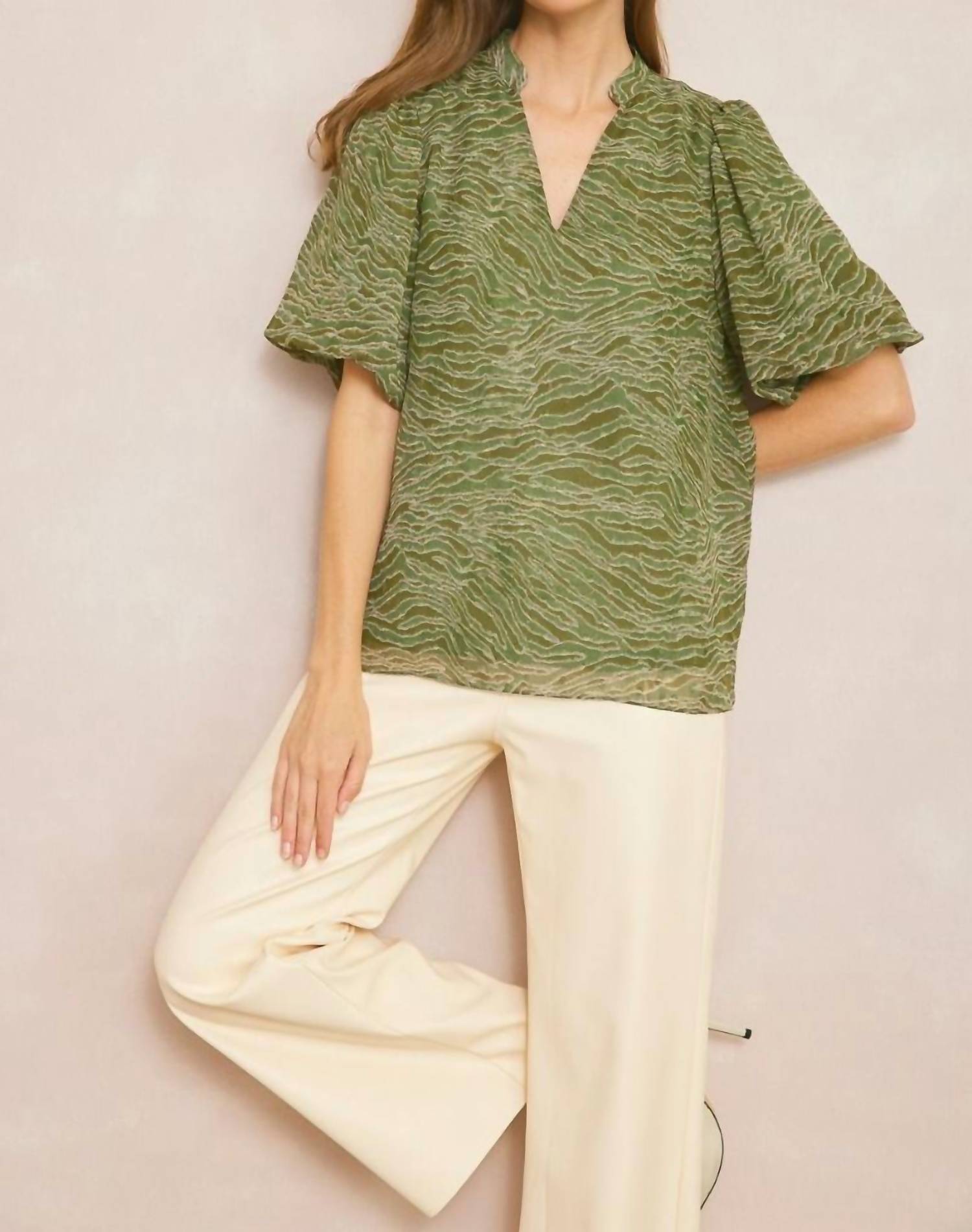 Entro - Bubble Sleeve V-Neck Top