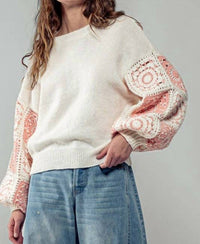 Urban Daizy - Quilt Blocked Sleeve Crewneck Sweater