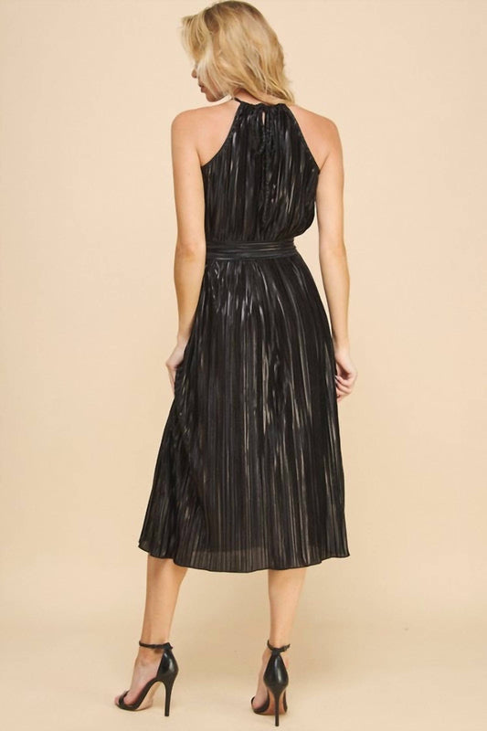 If She Loves - Royal Pleated Midi Dress