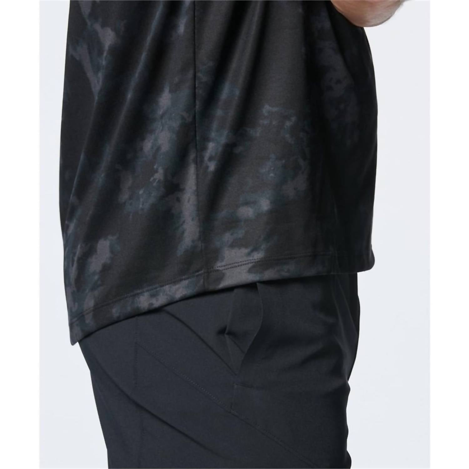UNDER ARMOUR Men's Tech Abc Camo T-shirt in black - men's t-shirt - alternate view