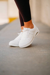 Skechers - Women's Uno Court Sneakers