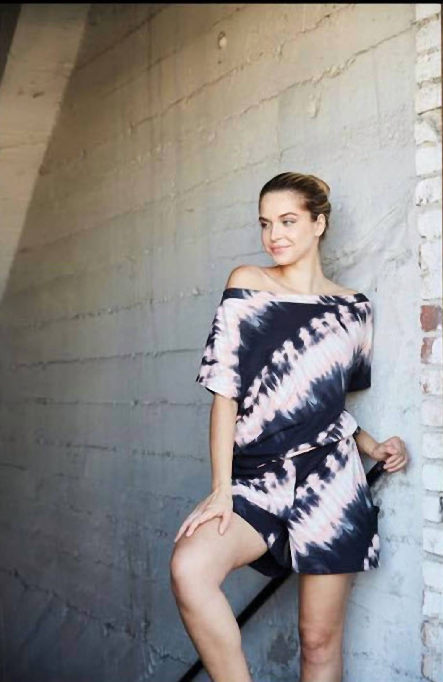 Ellis - Off The Shoulder Tie Dye Pocket Romper