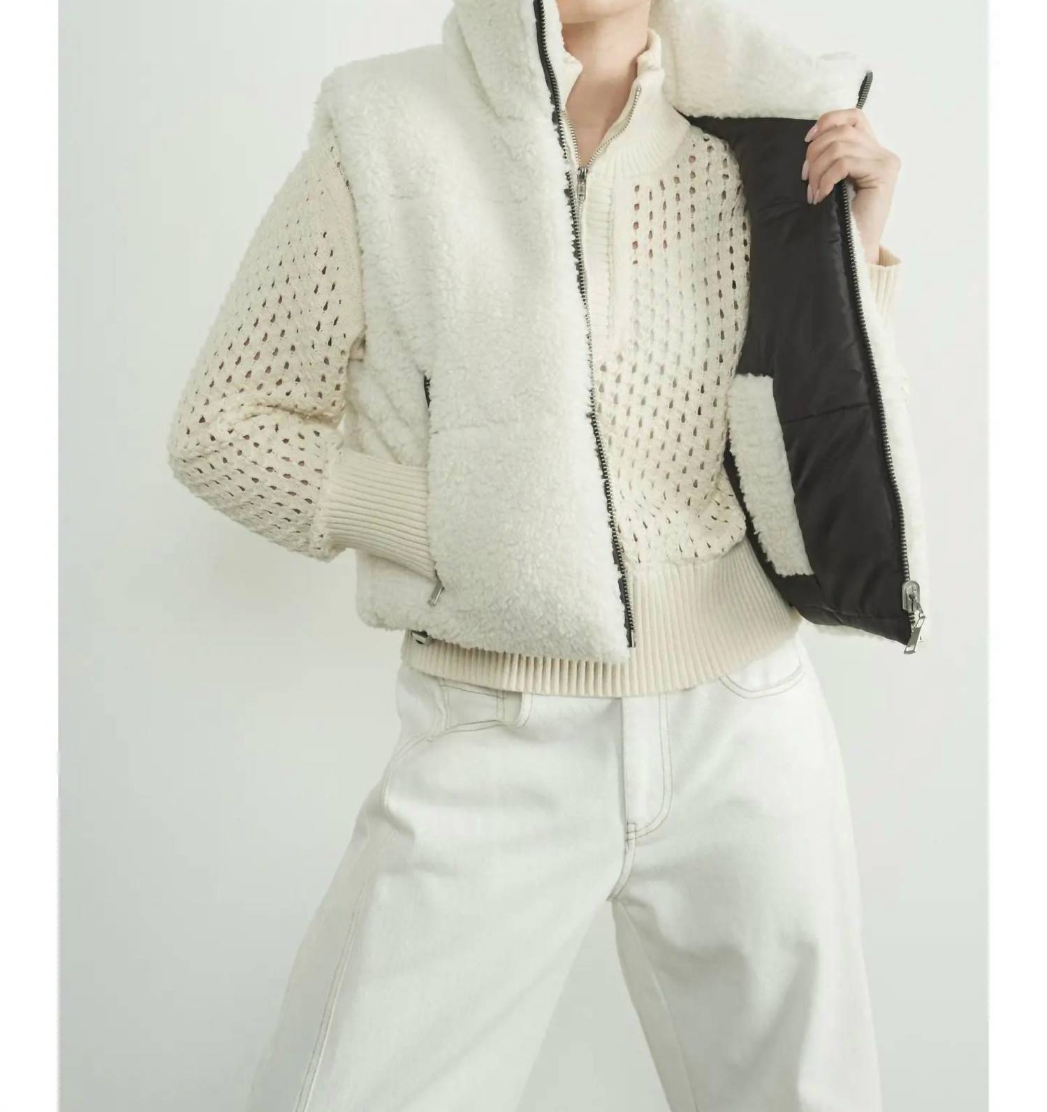 Aaron & Amber - Reversible Sherpa Cozy Vest