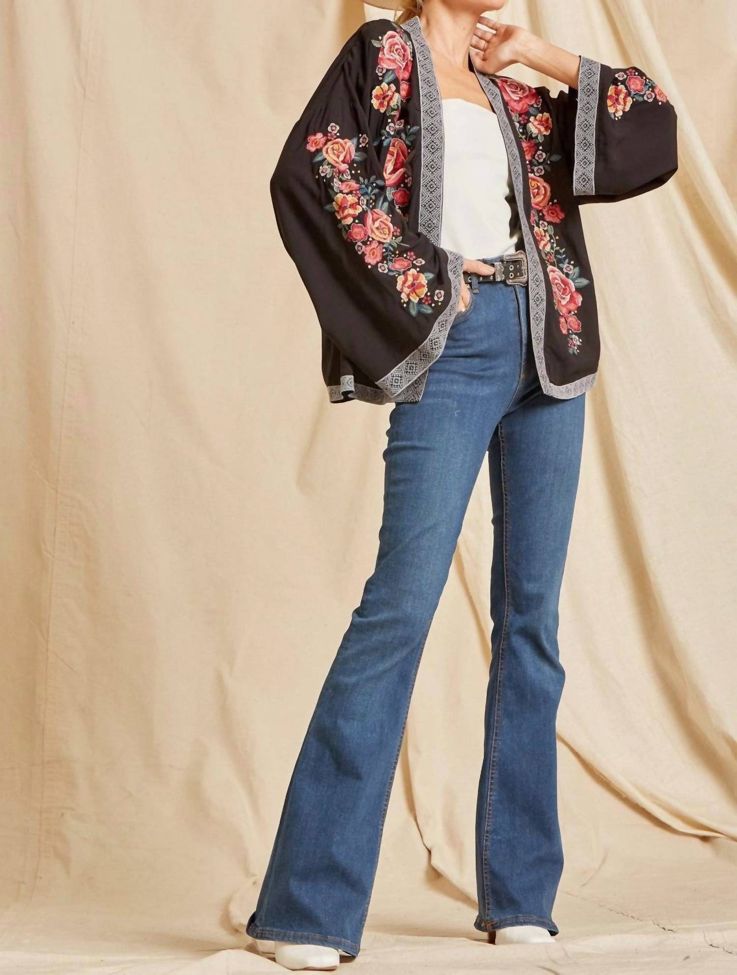 Andree By Unit - Embroidered Cardigan