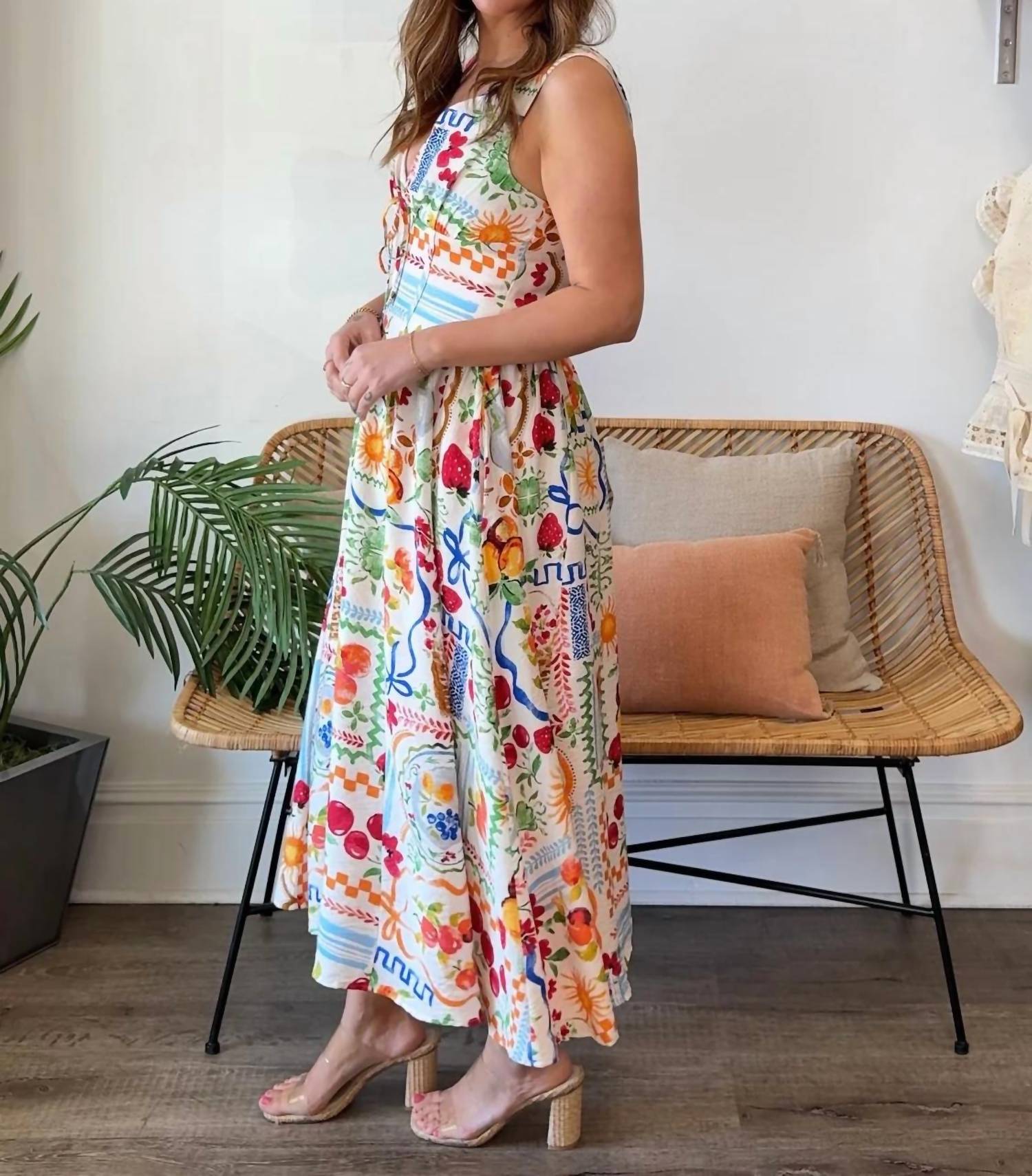 Dress Forum - Kayla V-Neck Midi Dress