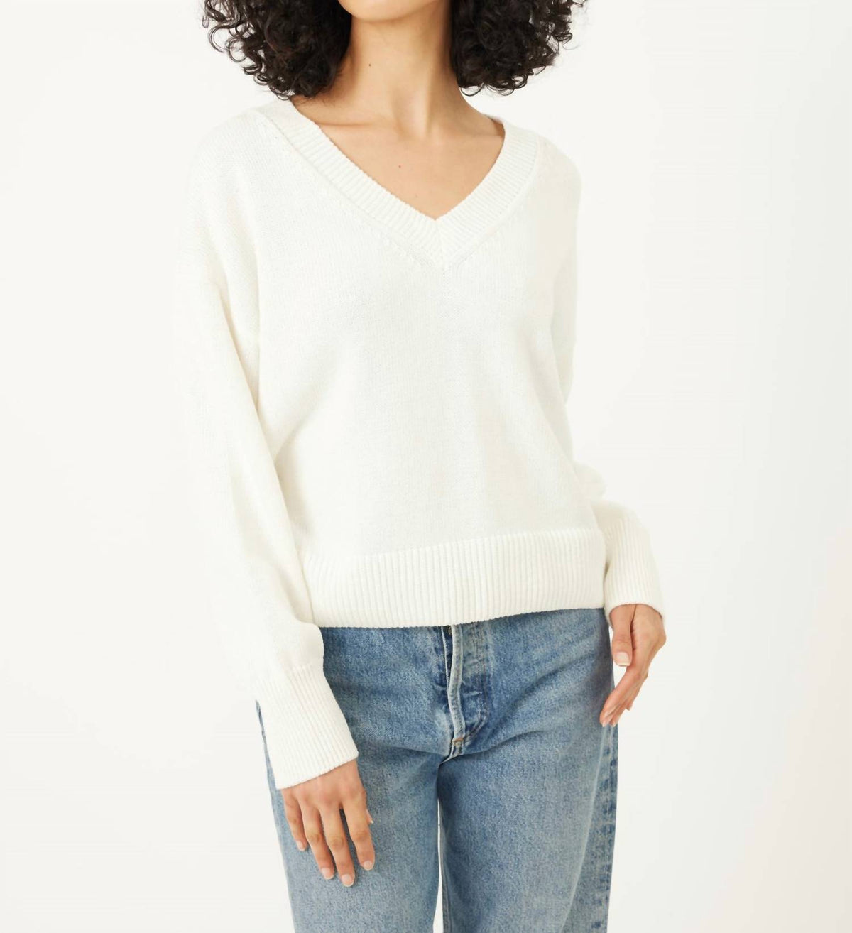 Stitches & Stripes - NOVA V NECK