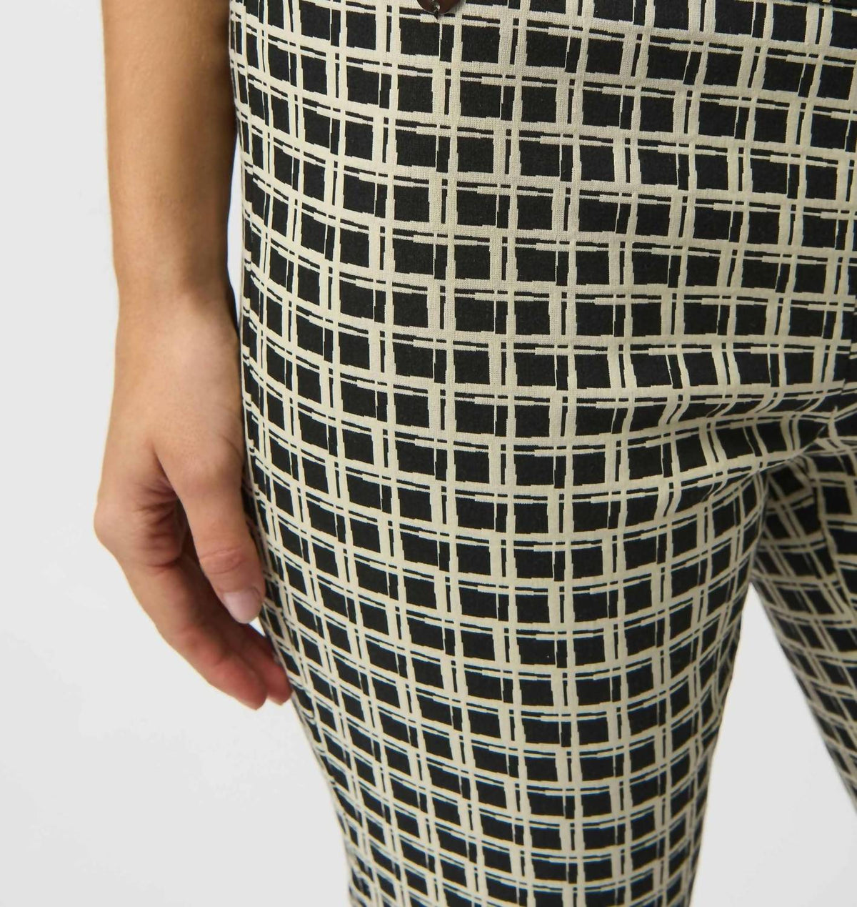 Joseph Ribkoff - Checkered Jacquard Slim Ankle Pants
