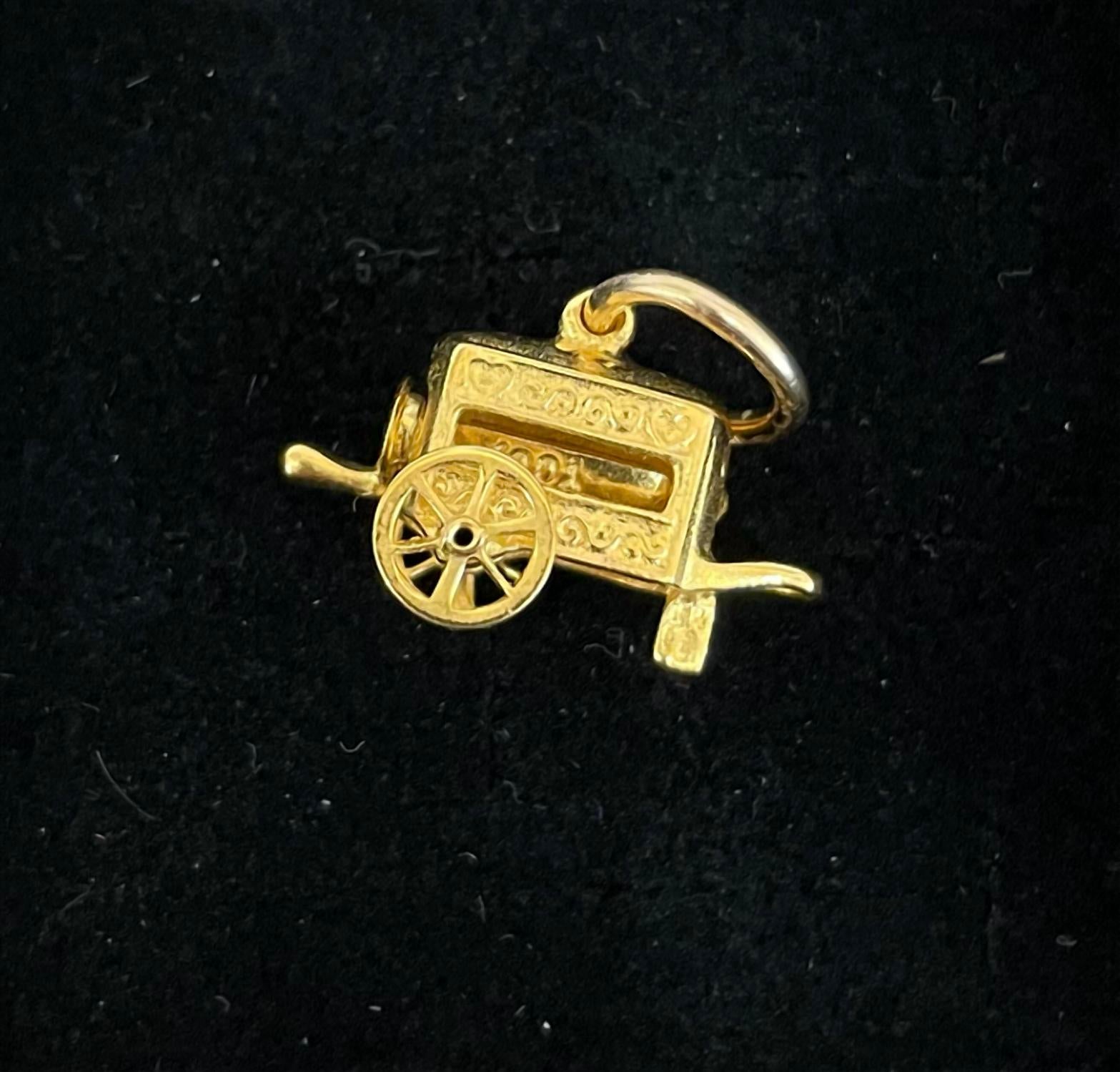 Azi Rasson - Women's Vintage Rotating Cart Charm