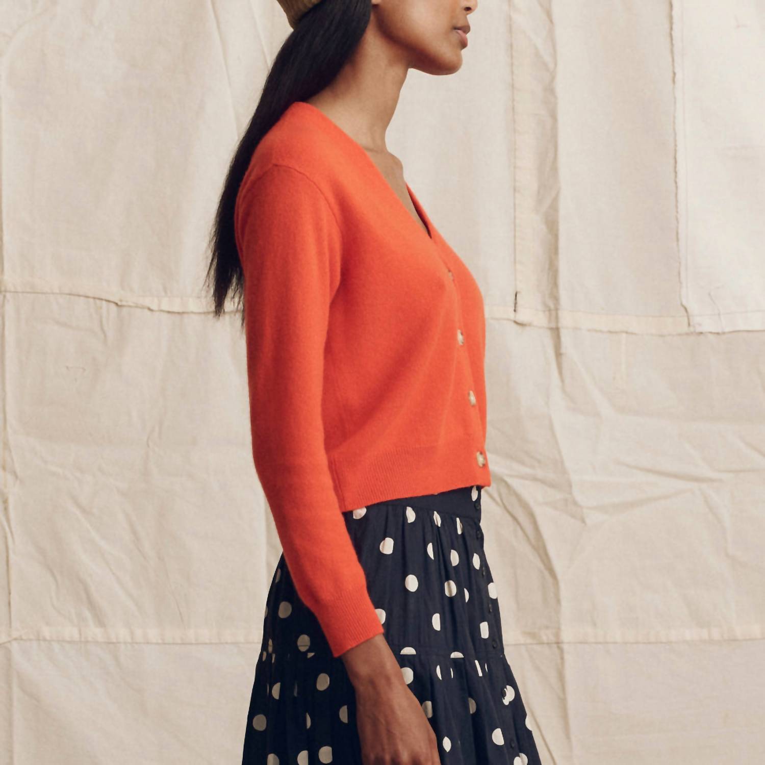 The Great. - Cashmere Tiny V Neck Cardi Top
