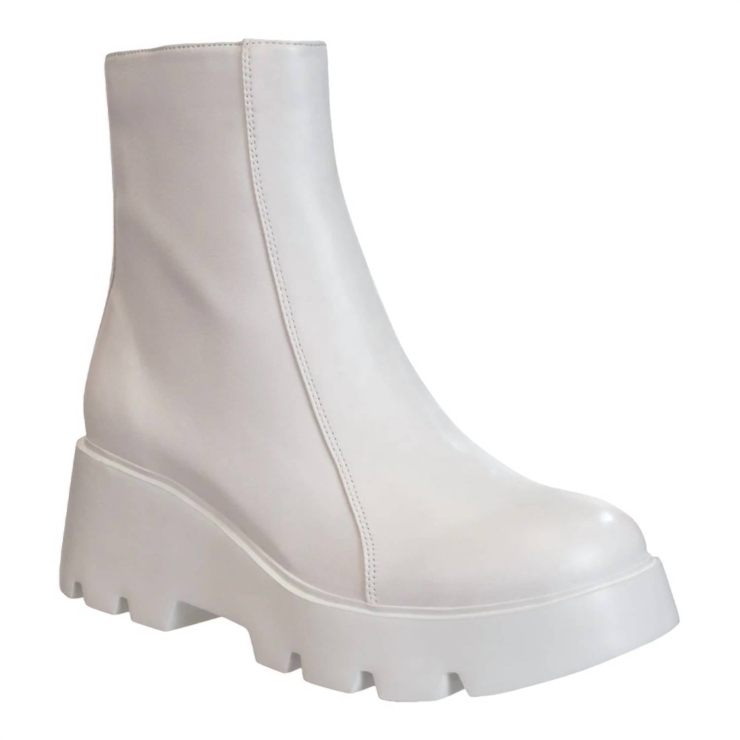Naked Feet - Women's Xenus Boots