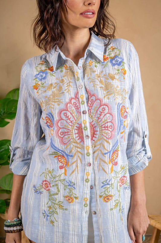 Paparazzi - Women's Embroidered Shirt