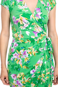 Maggy London - V-neck Tie Waist Gathered Side Floral Print Jersey Dress