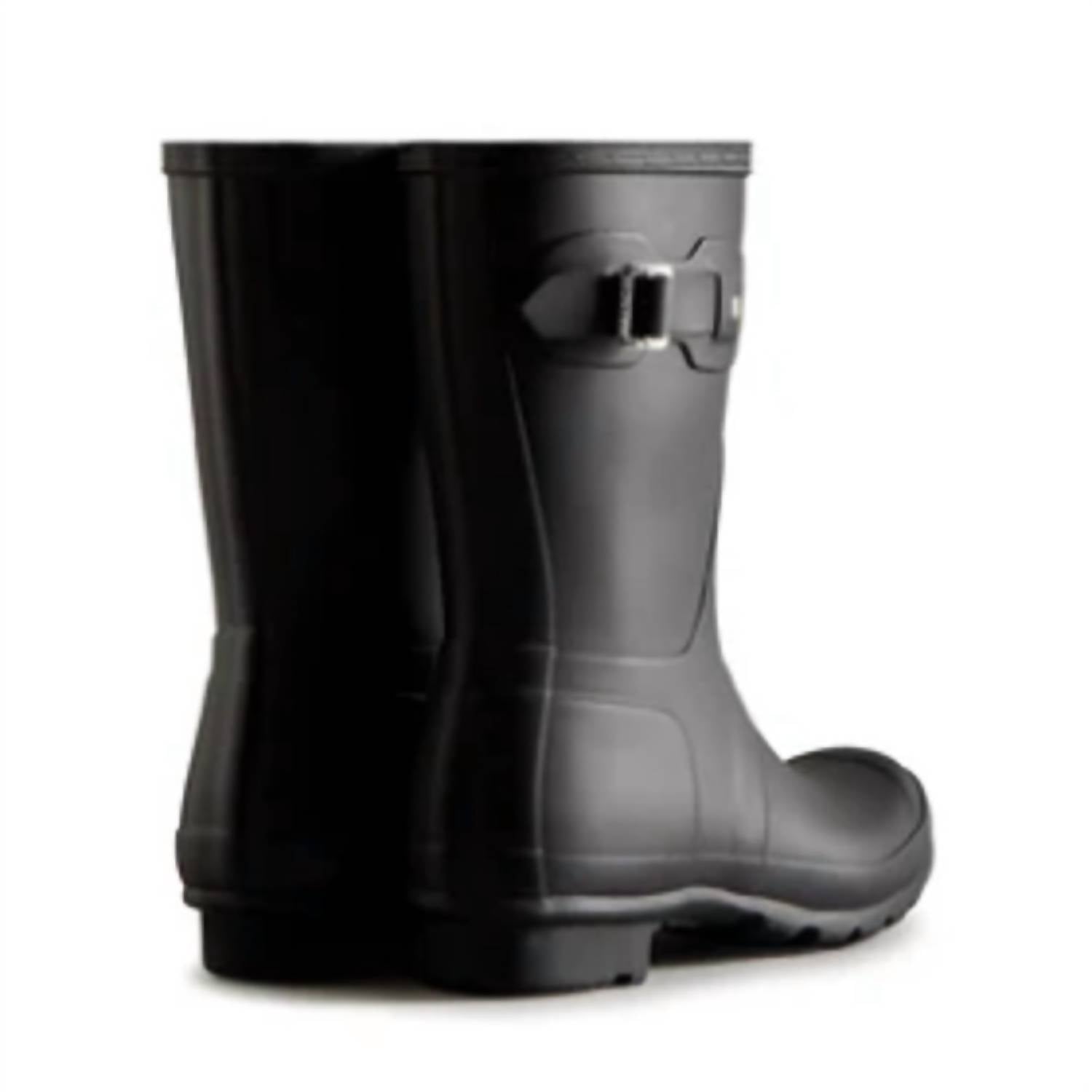 HUNTER Womens Original Short Rubber Waterproof Welly Rain Boots in black - women's shoe - detail view