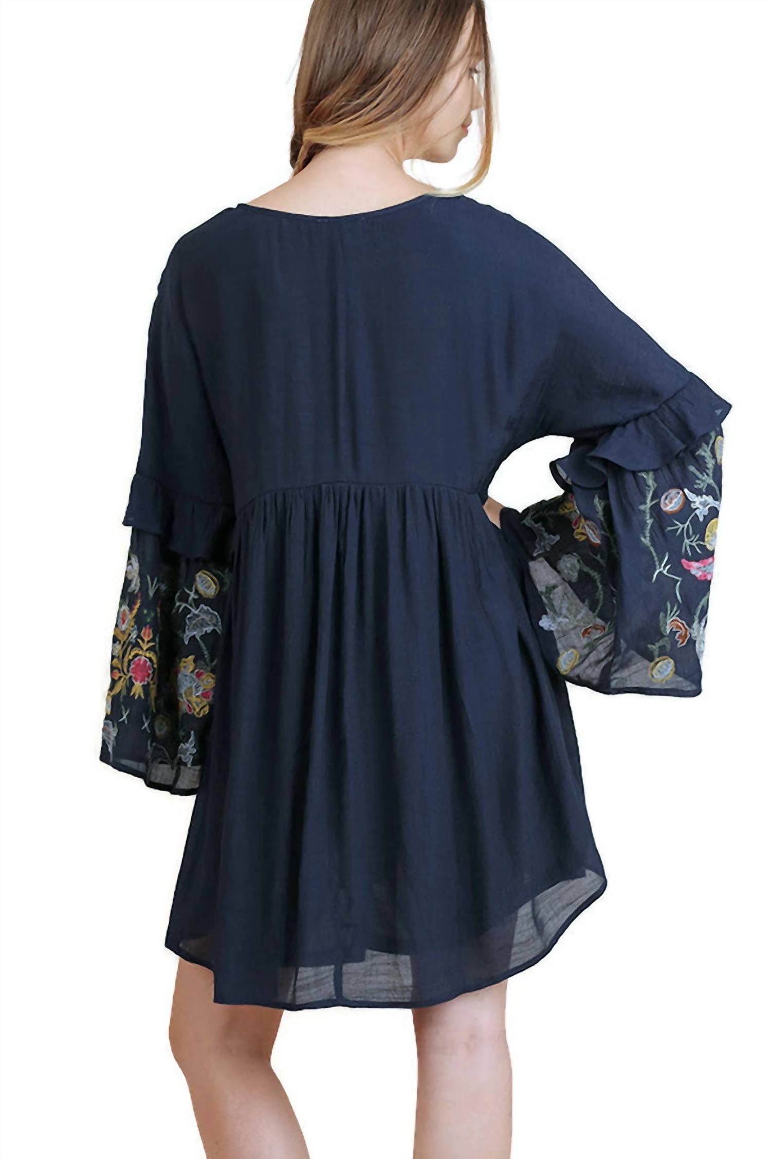Umgee - Ruffled Embroidered Keyhole Dress